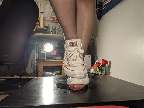 Converse Shoejob Porn Videos 